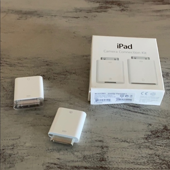 Apple IPad 3 Camera Connection Kit​​​​​​​​ - Picture 2 of 7